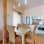 Strandnahe Fewo Mit 2 Schlafzimmern Und Balkon, Villa Strandidyll, Binz