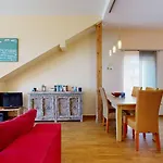 Strandnahe Fewo Mit 2 Schlafzimmern Und Balkon, Villa Strandidyll, Binz